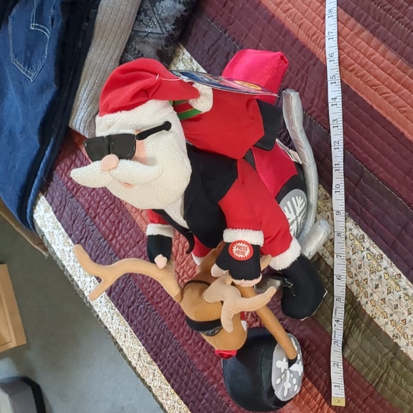 BEVERLY HILLS TOY CO* motorcycle Santa singing engine revving Santa is coming to - Picture 8 of 11